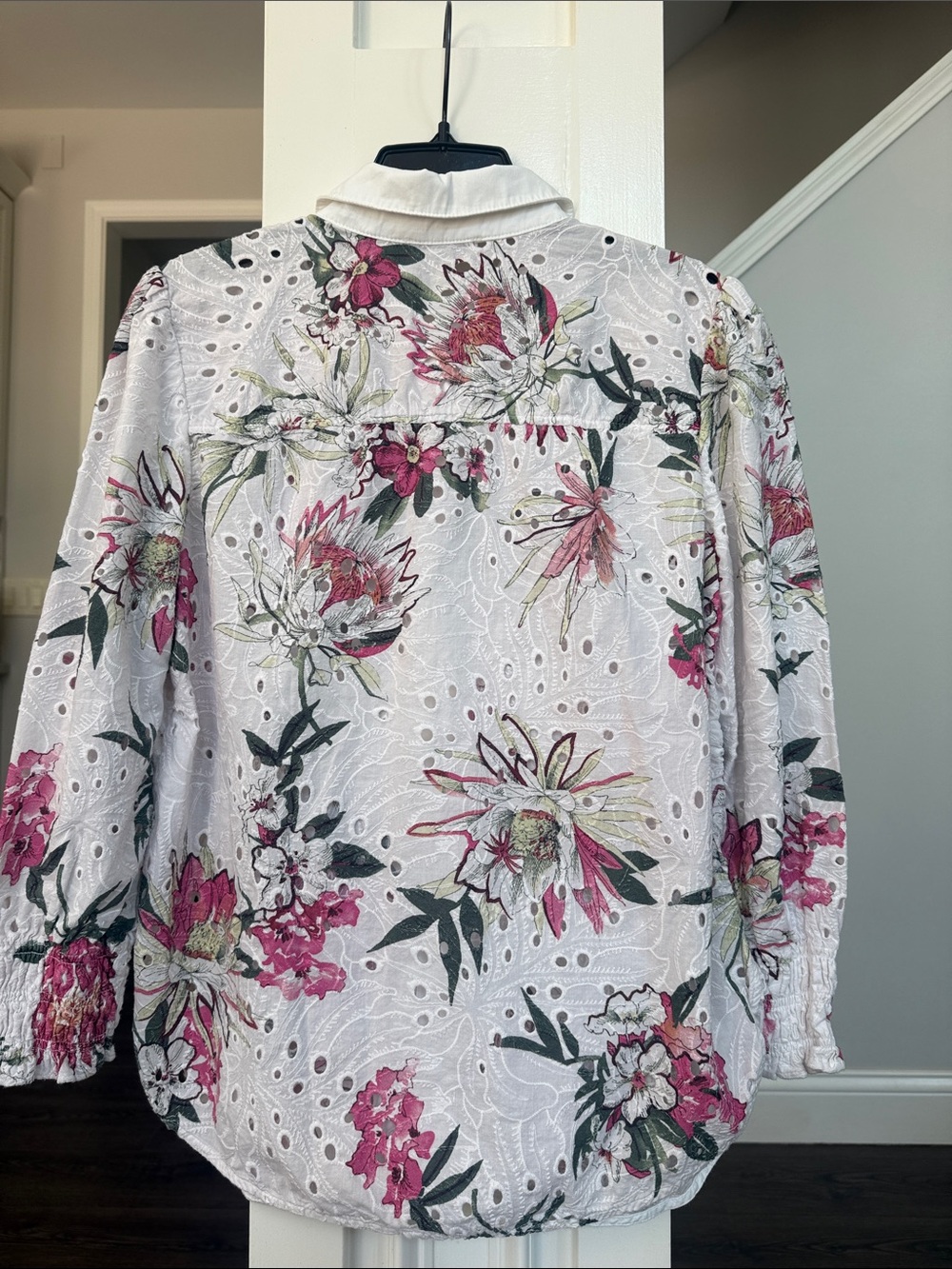 Chicos White Eyelet Floral Button-Up Cotton Top 6 - Picture 8 of 10